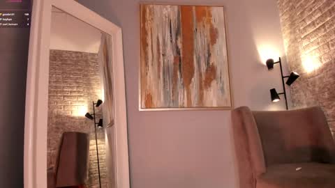 Sophia online show from 02/05/25, 11:17