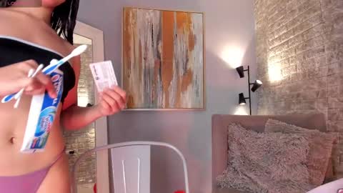 Sophia online show from 02/12/25, 08:07