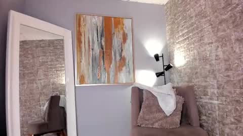 Sophia online show from 02/25/25, 07:47