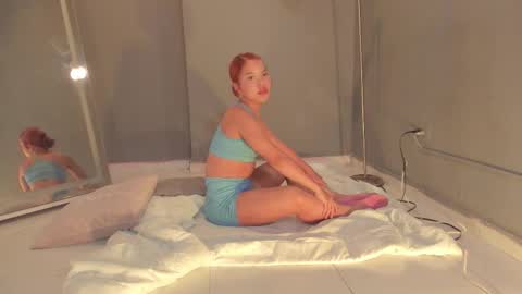 Sophia online show from 09/10/25, 07:58