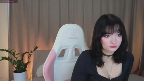 Eva online show from 10/27/25, 07:23