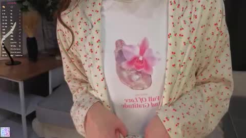 Snapshot of evetteagner chatting on 10/26/25, 04:18 Naomi online show from 10/26/25, 04:18