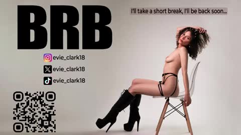 Snapshot of evie_clark_ chatting on 02/11/25, 09:14 My name is Evie nice to meet you really get to know me better private is open online show from 02/11/25, 09:14