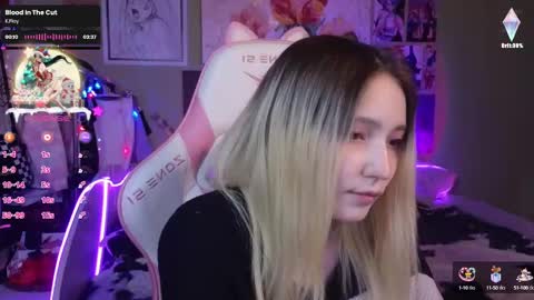 Evie online show from 12/22/24, 11:52