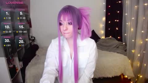 Snapshot of eviecuster chatting on 12/21/24, 12:42 Im gonna be on in 2 hours online show from 12/21/24, 12:42