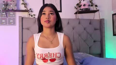 Snapshot of evieh1_ chatting on 03/10/25, 03:12 Ivi Alejandra online show from 03/10/25, 03:12