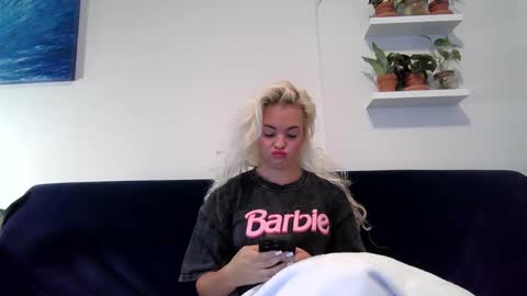 Badblondebunny online show from 01/02/25, 11:27