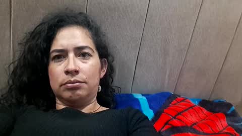 Snapshot of evolet_evolet_ chatting on 11/22/25, 10:42 Evolet online show from 11/22/25, 10:42