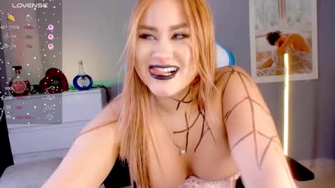 evva_foxxy online show from 09/24/25, 02:31