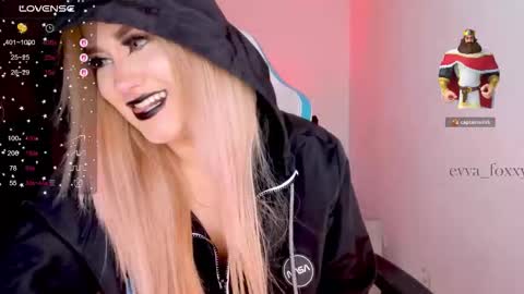 evva_foxxy online show from 10/29/25, 03:36