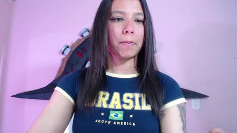 Im Evy online show from 10/21/25, 04:51