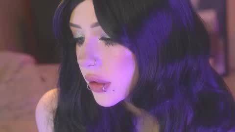 Alyson online show from 11/11/25, 08:09