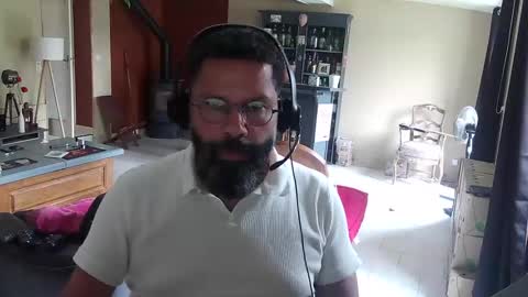 Snapshot of exibdevil chatting on 09/11/25, 04:07 Gio online show from 09/11/25, 04:07