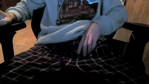 Snapshot of exibitionboi69 chatting on 10/25/25, 05:04 exibitionboi69 online show from 10/25/25, 05:04