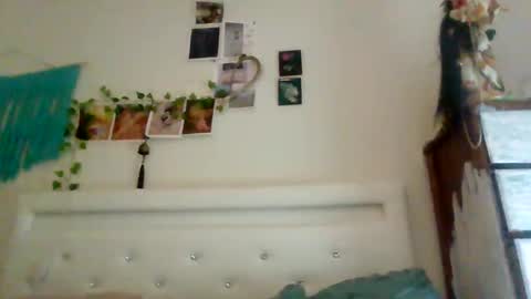 exotic_bailey_1111 online show from 10/31/25, 05:52