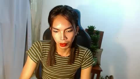 Snapshot of exotic_blacklixexx69 chatting on 03/10/25, 06:12 Lixe online show from 03/10/25, 06:12
