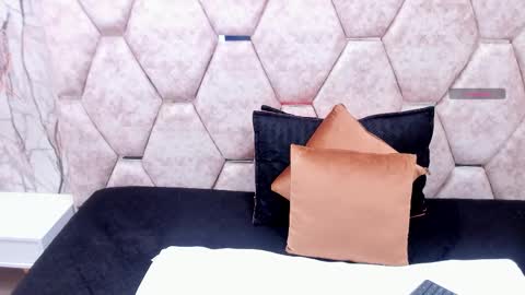 Alison online show from 10/17/25, 07:05