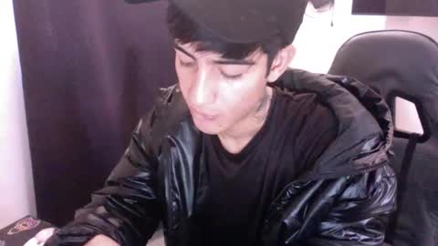 Snapshot of exotic_polla chatting on 10/29/25, 07:59 exotic_polla online show from 10/29/25, 07:59