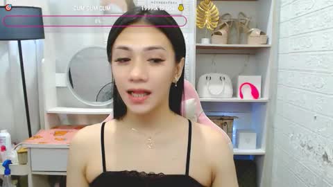 Snapshot of exotictssavie chatting on 10/27/25, 03:43 exotictssavie online show from 10/27/25, 03:43