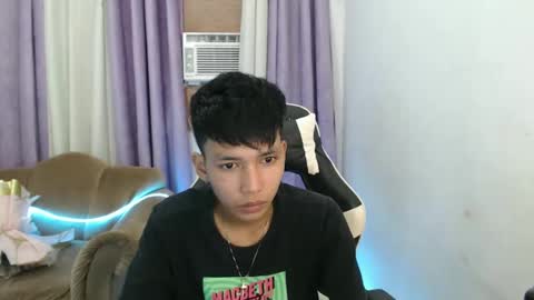 jiann online show from 12/05/24, 02:42