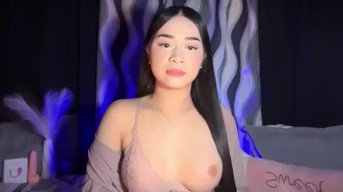 chloee online show from 10/13/25, 10:26