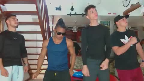 extrangers online show from 12/06/24, 12:05