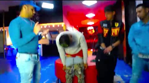 extrangers online show from 09/23/25, 11:46