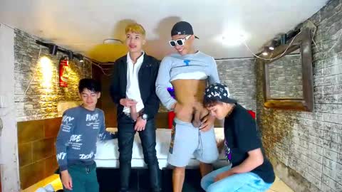 extrangers online show from 10/03/25, 12:13