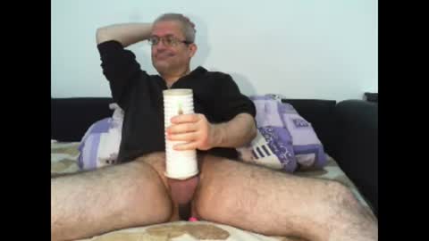 Snapshot of eyes12 chatting on 01/20/25, 12:49 GEORGE online show from 01/20/25, 12:49