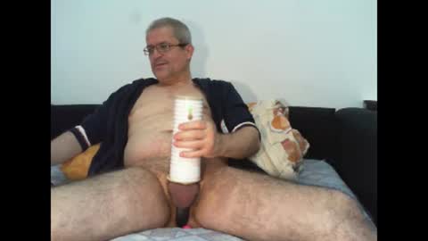 Snapshot of eyes12 chatting on 01/26/25, 10:23 GEORGE online show from 01/26/25, 10:23