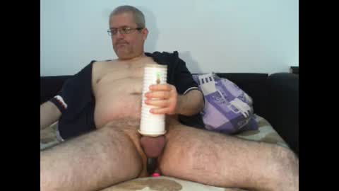 Snapshot of eyes12 chatting on 03/03/25, 12:48 GEORGE online show from 03/03/25, 12:48