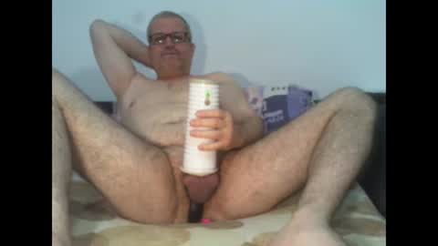 Snapshot of eyes12 chatting on 09/25/25, 02:37 GEORGE online show from 09/25/25, 02:37