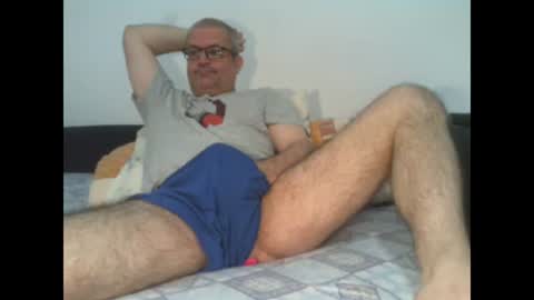 Snapshot of eyes12 chatting on 09/30/25, 02:16 GEORGE online show from 09/30/25, 02:16