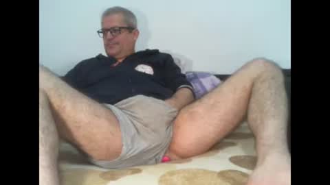 Snapshot of eyes12 chatting on 11/02/25, 04:59 GEORGE online show from 11/02/25, 04:59