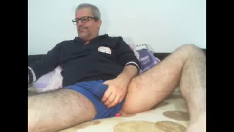 Snapshot of eyes12 chatting on 11/10/25, 03:16 GEORGE online show from 11/10/25, 03:16