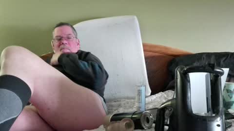 Snapshot of eyeswideshut63 chatting on 12/21/24, 07:16 Eyeswideshut63 online show from 12/21/24, 07:16