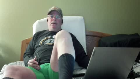 Snapshot of eyeswideshut63 chatting on 01/19/25, 12:50 Eyeswideshut63 online show from 01/19/25, 12:50