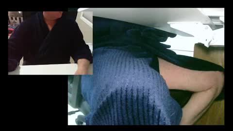 Snapshot of ezondi1 chatting on 12/18/24, 04:17 EZONDI online show from 12/18/24, 04:17