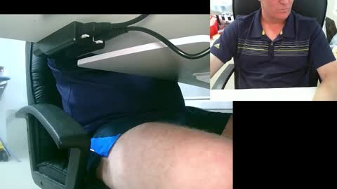 Snapshot of ezondi1 chatting on 02/15/25, 12:26 EZONDI online show from 02/15/25, 12:26