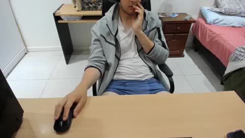 Ezzeq online show from 10/06/25, 01:08