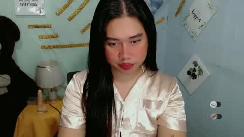 Snapshot of f3ckdollucy chatting on 02/11/25, 04:46 yanna online show from 02/11/25, 04:46