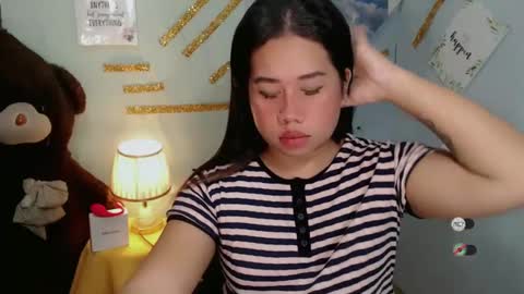 Snapshot of f3ckdollucy chatting on 02/25/25, 03:16 yanna online show from 02/25/25, 03:16
