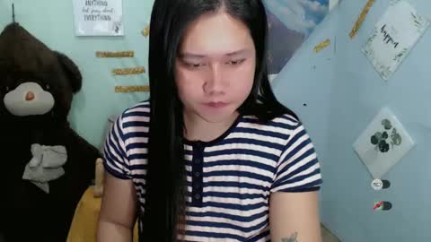 Snapshot of f3ckdollucy chatting on 02/28/25, 05:37 yanna online show from 02/28/25, 05:37