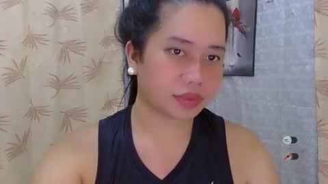 Snapshot of f3ckdollucy chatting on 09/30/25, 01:38 yanna online show from 09/30/25, 01:38