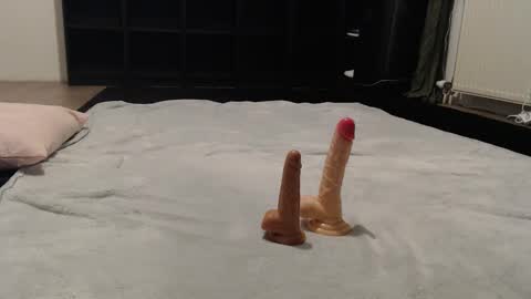 Lisa online show from 11/10/25, 08:08