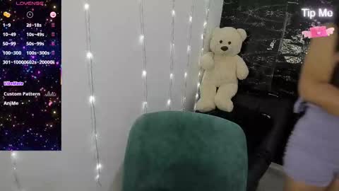 camila online show from 10/18/25, 06:41