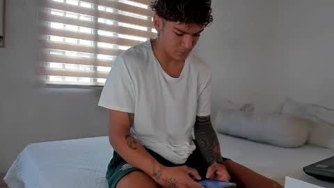 Snapshot of fabrizio_amery chatting on 12/27/24, 02:54 -  A N D E R online show from 12/27/24, 02:54