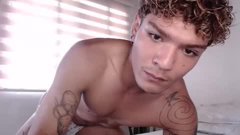 Snapshot of fabrizio_amery chatting on 12/29/24, 04:08 -  A N D E R online show from 12/29/24, 04:08