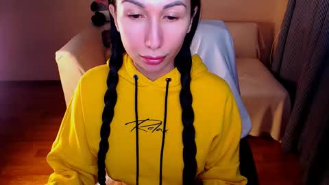 Snapshot of fairy_elli_hot chatting on 10/10/25, 02:49 Elli  online show from 10/10/25, 02:49