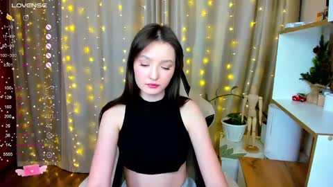 Snapshot of fairy_m00n chatting on 01/09/25, 12:09 Kate online show from 01/09/25, 12:09